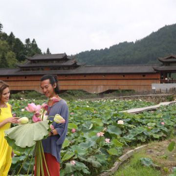 Filming of 2 music videos in China (Wuyi, Fujian province) for «寻茶到⻩村» и «月是故乡明» songs. 