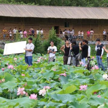 Filming of 2 music videos in China (Wuyi, Fujian province) for «寻茶到⻩村» и «月是故乡明» songs. 